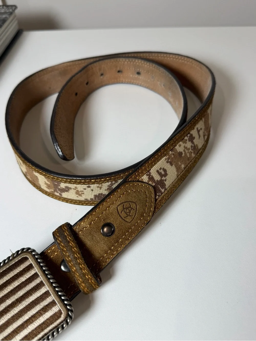 Ariat Size 40 Brown Canvas & Genuine Leather Belt with American Flag Buckle WOW